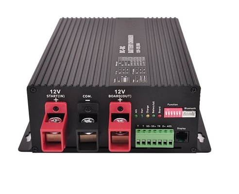 CE / FCC / ROHS được phê duyệt 12V 90A Máy sạc pin mặt trời chống nước MPPT cho hệ thống pin kép