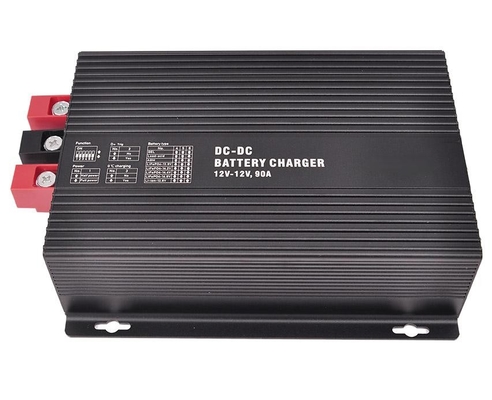 Bộ sạc pin 12V 30A DC với 390W Pvmax Bảo vệ cực ngược lớp chống nước IP20/IP65
