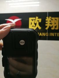 Nhân viên cảnh sát cầm tay Máy ảnh đeo trên cơ thể 5.0 MP Cảm biến CMOS ROHS đã được phê duyệt