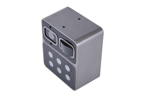 Pin 2000MAH Camera an ninh Wifi được cung cấp năng lượng mặt trời Đèn PIR Camera với đèn pha LED