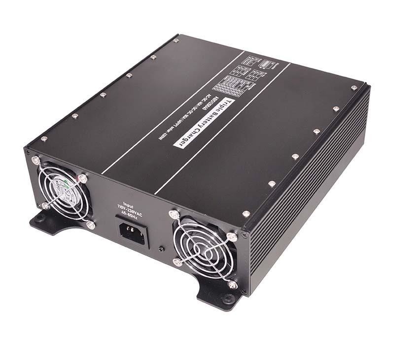 60A tối đa. Sạc điện mặt trời MPPT Board sạc pin với Monitor MT-2 cảm biến nhiệt độ và Bluetooth Module